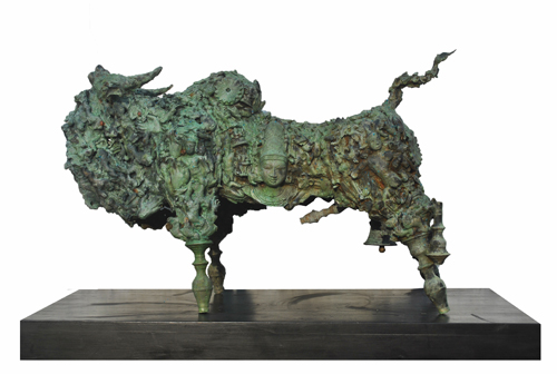 EL20 
Bull - II / Interface 
Bronze on Granite 
33 x 15 x 22 inches 
Unavailable (can be commissioned)